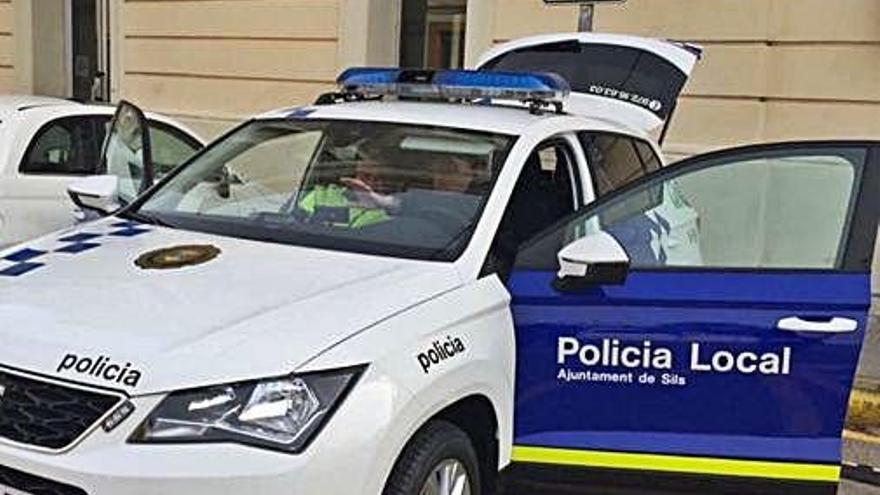 La Policia Local de Sils ha incorporat un vehicle tot terreny.