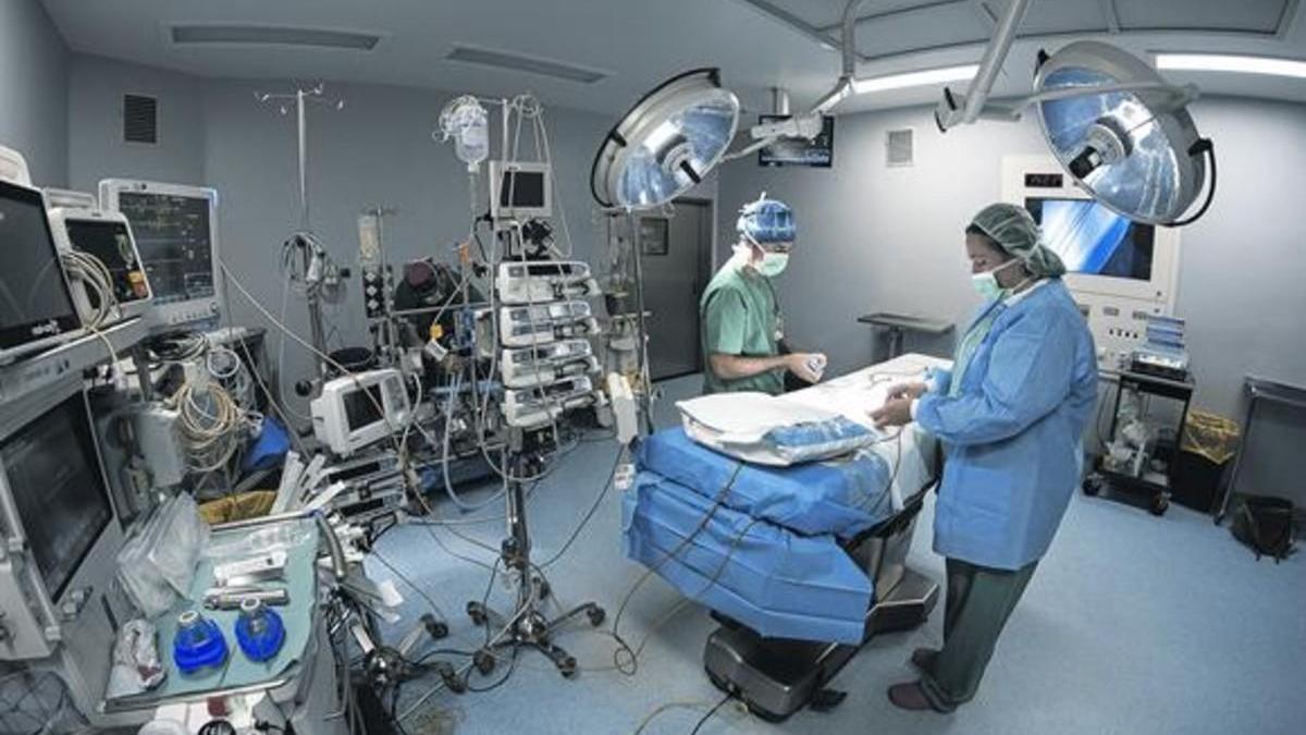 Médicos de urgencias promueven concentraciones este lunes ante los hospitales gallegos para revisar un acuerdo de 2007