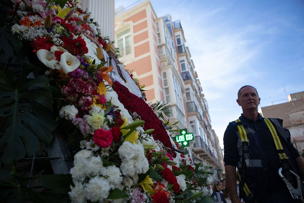 Las imágenes de la ofrenda floral a la Virgen de la Caridad en Cartagena