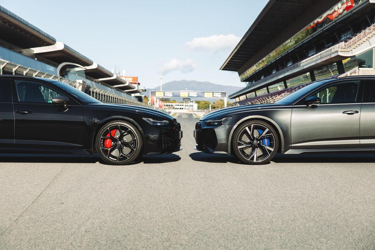 En el exterior, la carrocería del coche de Marc es de color Negro Mito, mientras que el de Álex es Gris Daytona