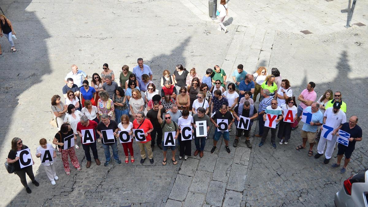 La plantilla del Ayuntamiento de Plasencia apela al diálogo para solucionar sus problemas laborales.