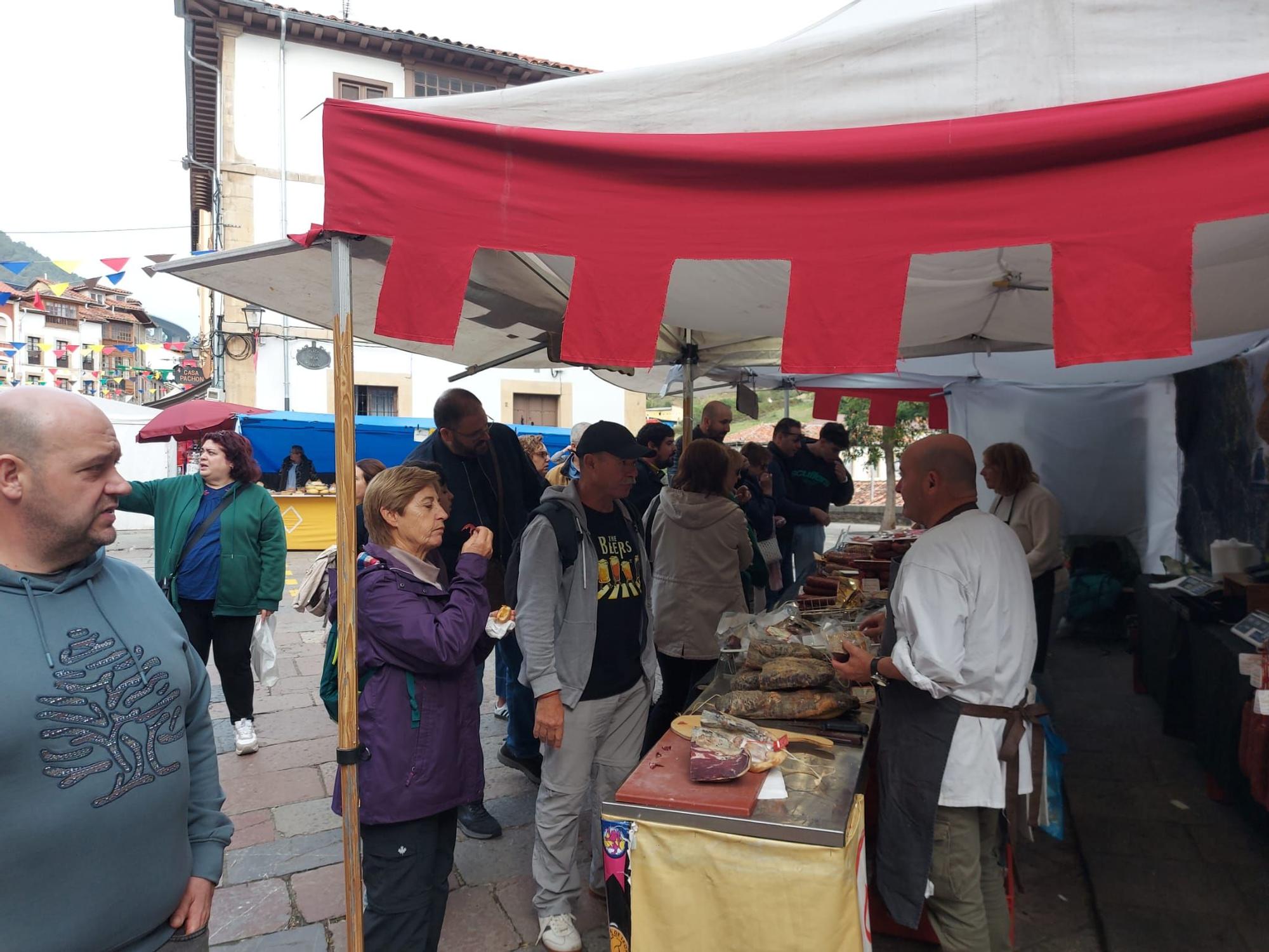 En imágenes: Domingo de lleno en la Feria Medieval de Salas