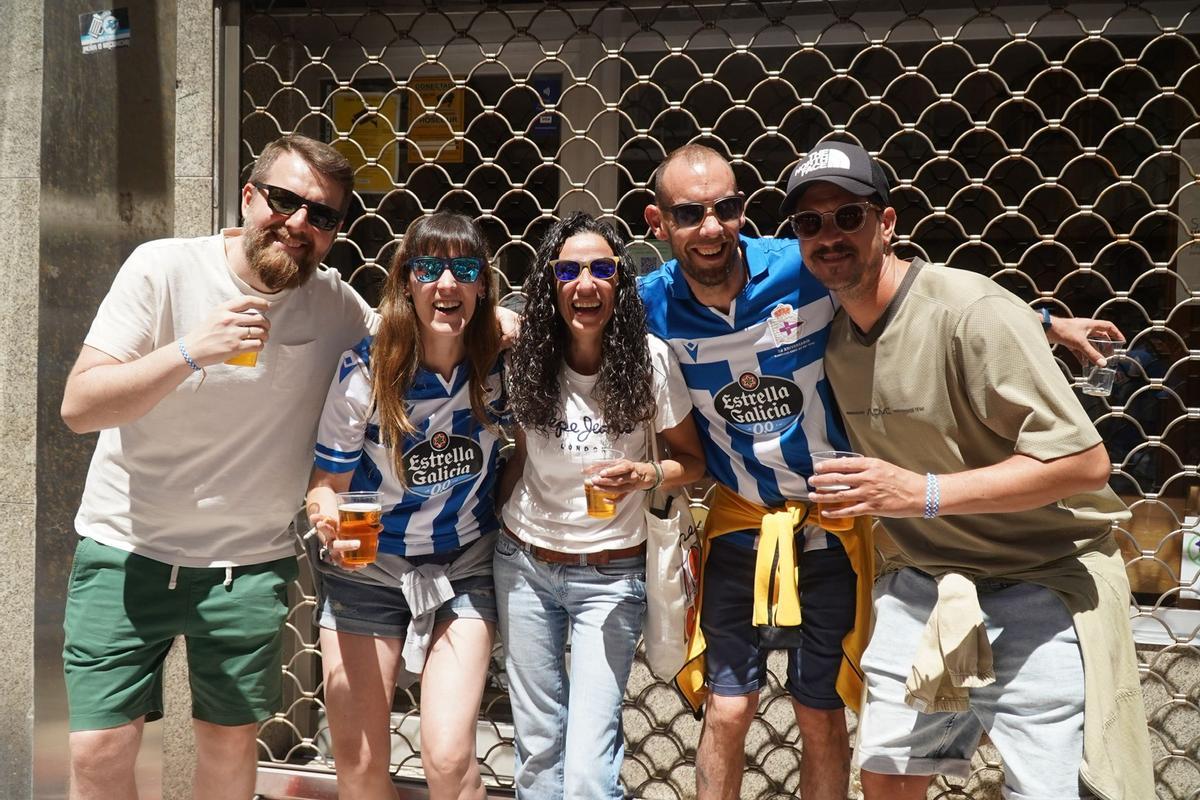 Así fue el ambiente en la calle San Juan y por toda A Coruña antes del Deportivo-Las Palmas