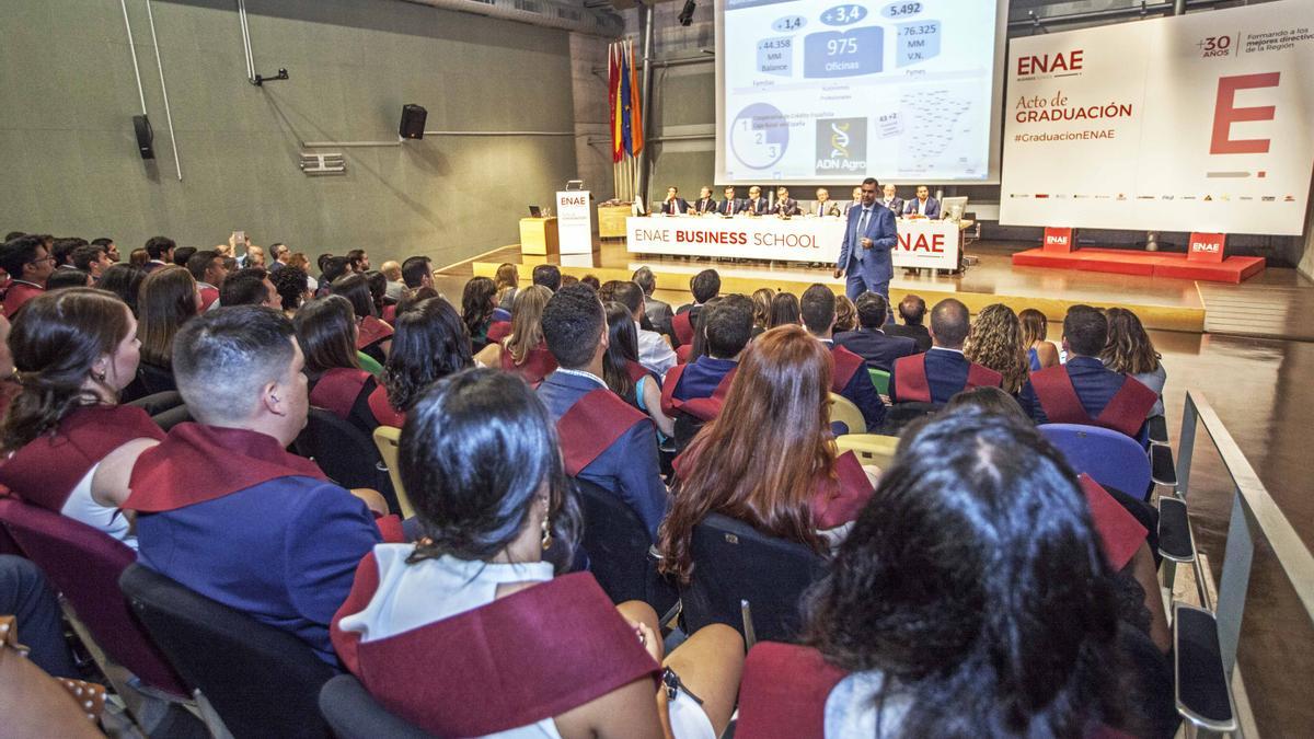 Recientemente, Forbes ha situado a ENAE entre las mejores escuelas de negocio de España