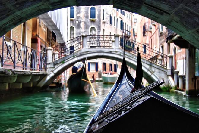 Lugares en peligro - Venecia gondola con canal