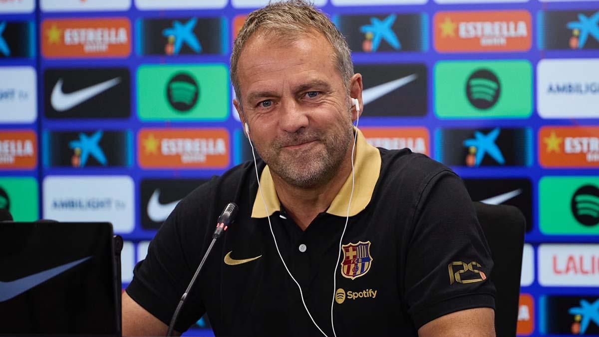 Hansi Flick en la rueda de prensa previa al encuentro ante el Girona