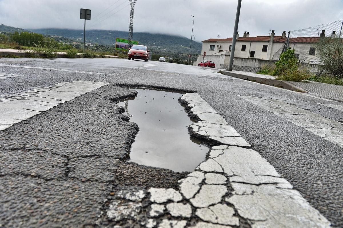 Plasencia contratará el bacheo de calles por cuatro años.