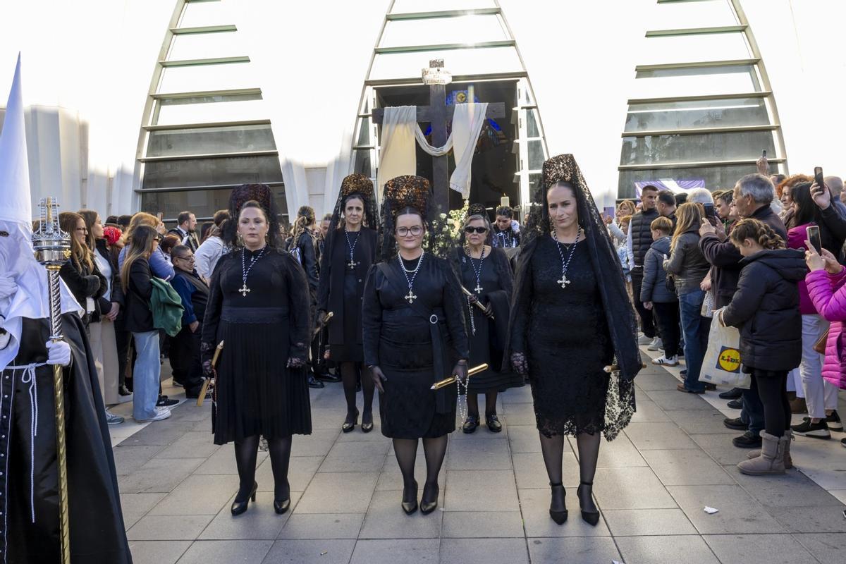 Así ha sido la procesión de Las Palmas de Torrevieja 2026 en imágenes