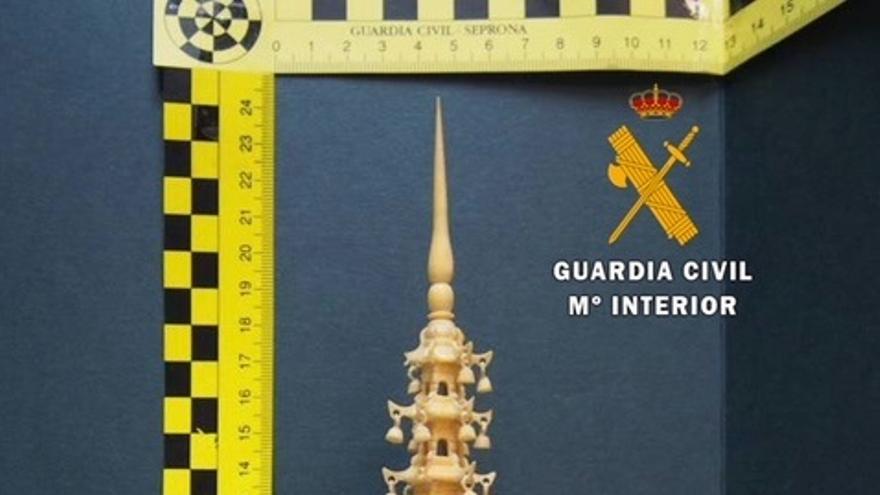 Pieza de marfil incautada por la Guardia Civil