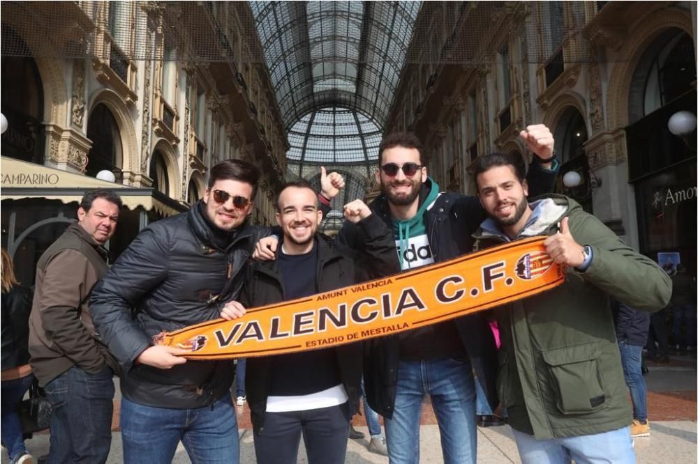 Búscate entre la afición del Valencia CF en Milán