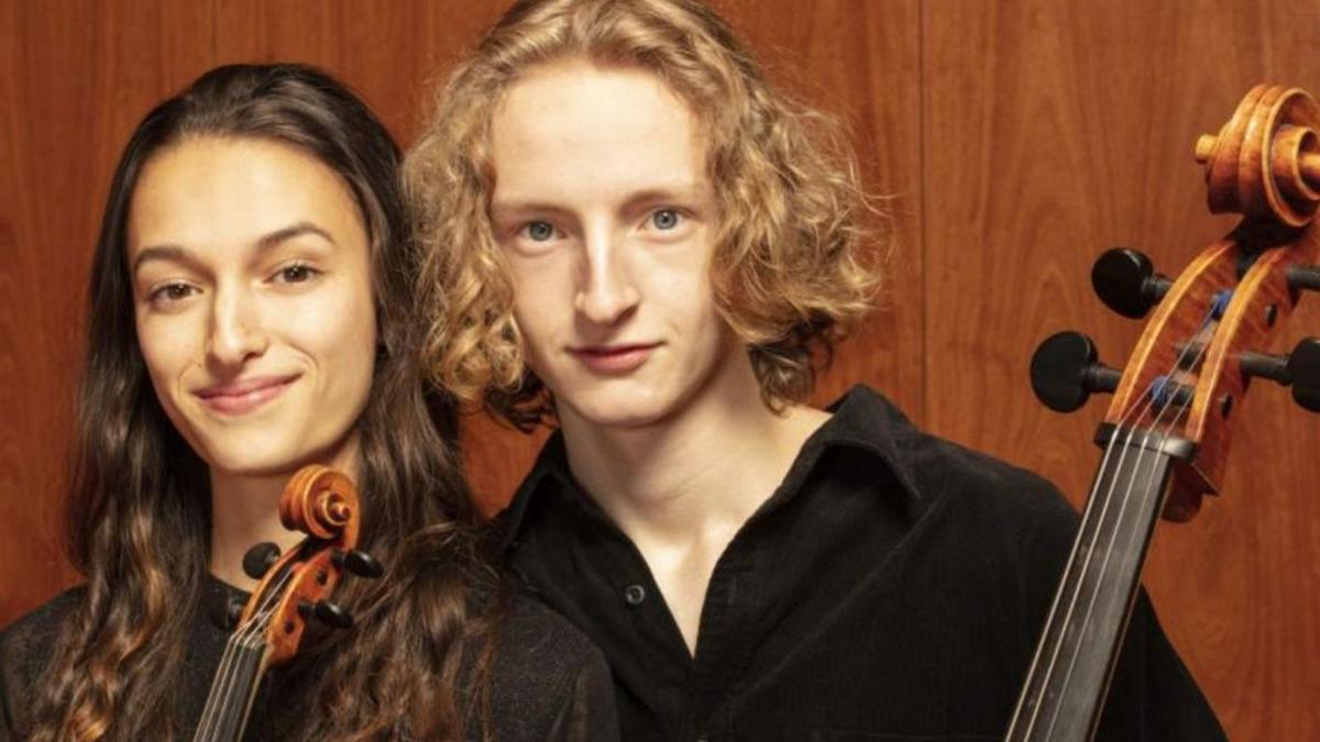 El dúo formado por la violinista Paula Mejía y el chelista Willard Carter. | ESCUELA REINA SOFÍA