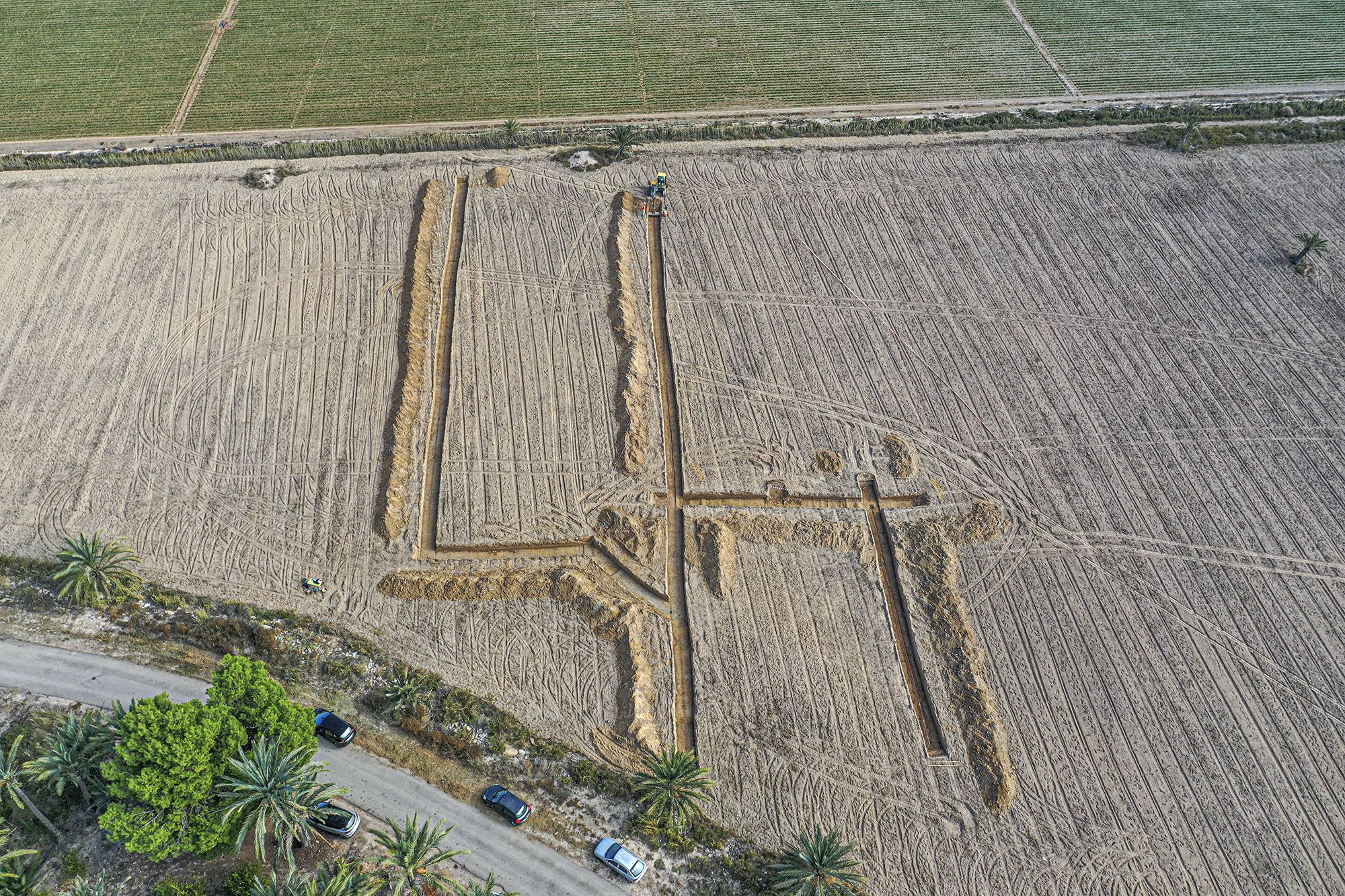 Excavaciones en el campo de concentración de Albatera para localizar una fosa común