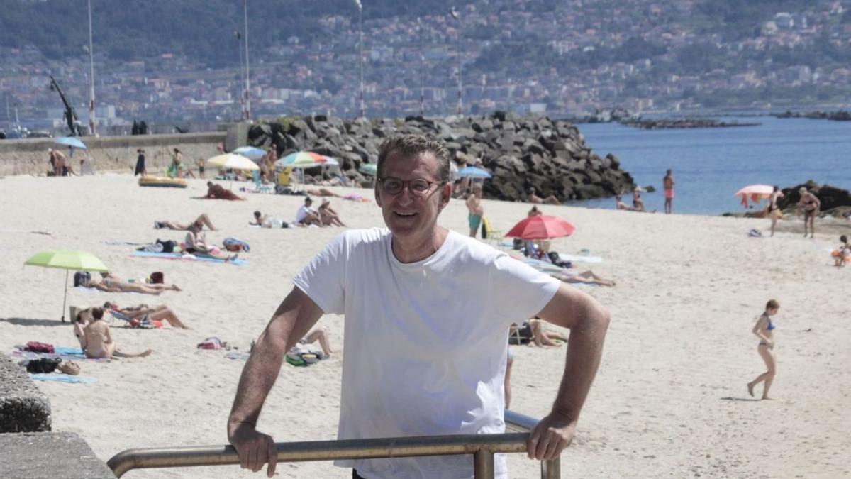 El líder popular passa les vacances a la costa gallega | FARO DE VIGO