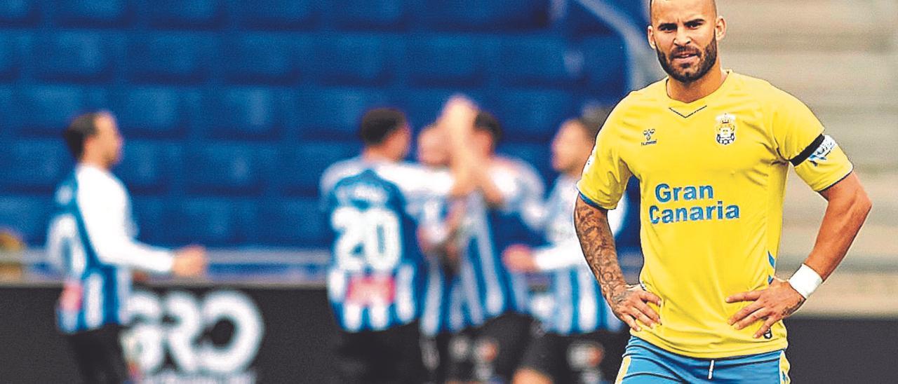 Jesé Rodríguez, apesadumbrado tras uno de los cuatro goles que el RCD Espanyol marcó a la UD Las Palmas en Cornellá-El Prat esta temporada.