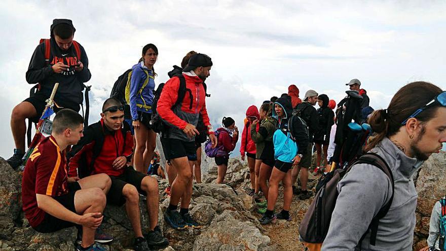 Excursionistes al cim del Pedraforca l’estiu passat | ACN