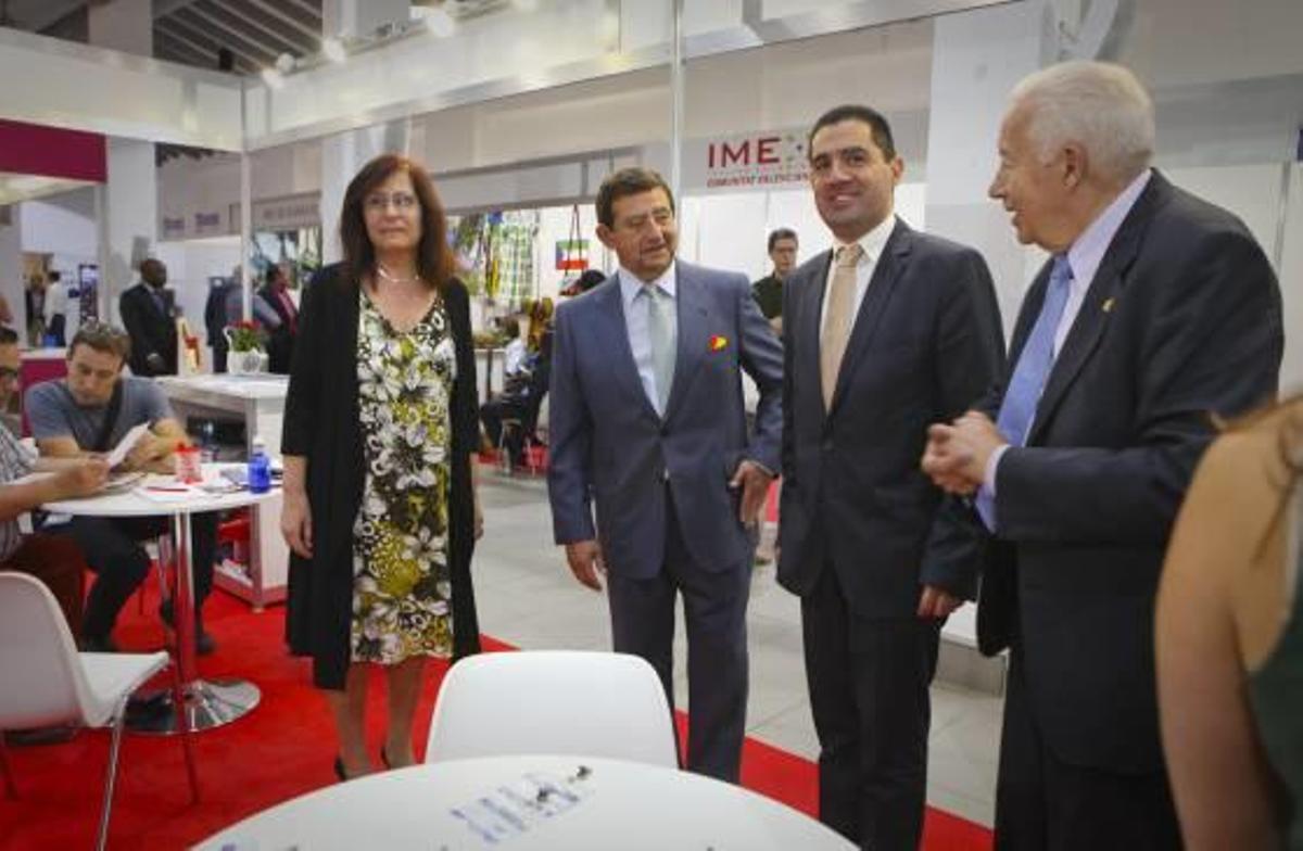 Cuatrocientas empresas buscan en Alcoy la apertura de mercados internacionales