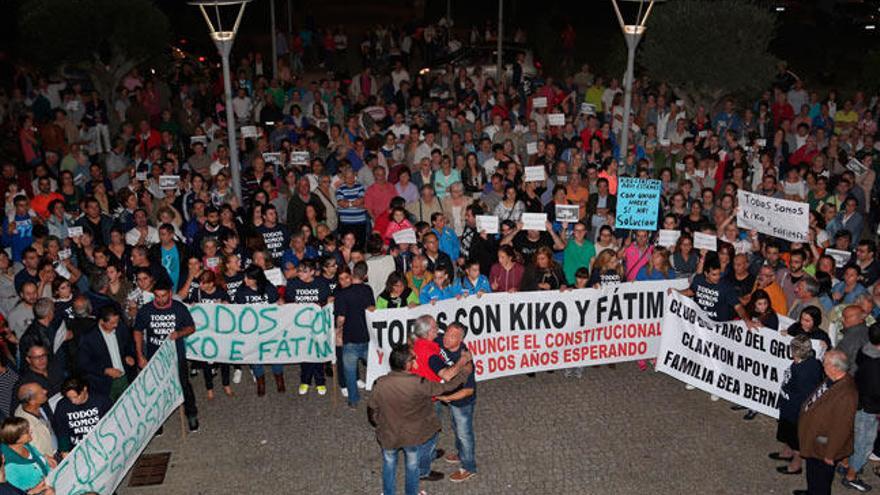 Más de mil personas abarrotó la plaza de O Corgo // MUÑIZ