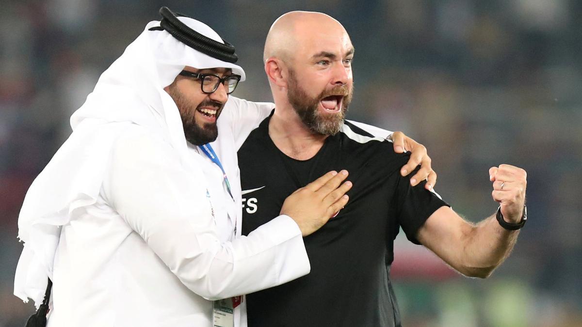 El español Félix Sánchez Bas, seleccionador de Qatar, celebra el triunfo de la Copa Asia 2019.