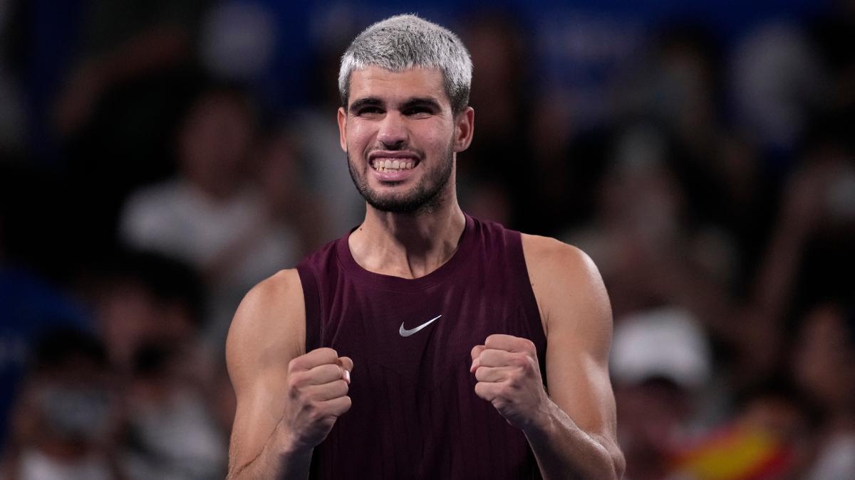 Carlos Alcaraz se enfrenta a Taylor Fritz hoy martes 30 de septiembre en la final del ATP 500 de Tokio