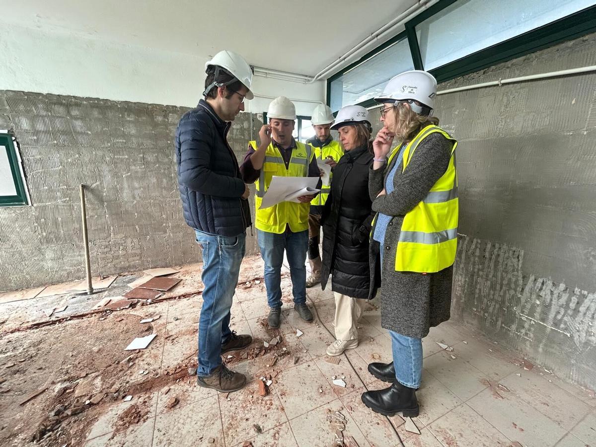 Visita municipal a las obras de A Bandeira.