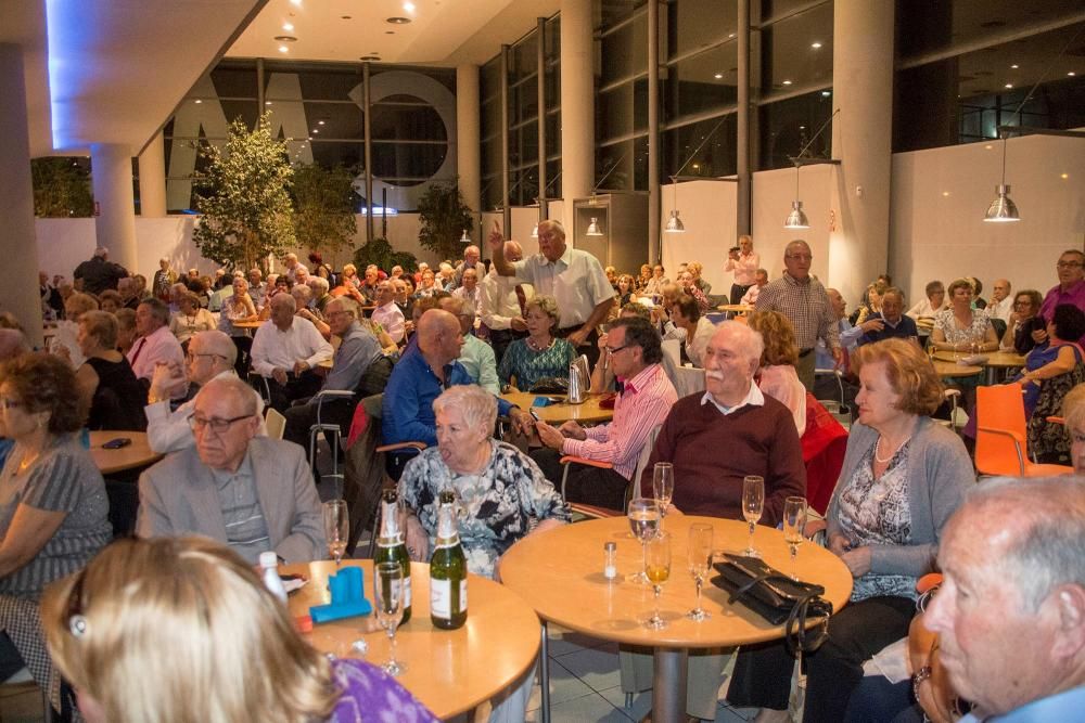 Torrevieja celebra el día de San Valentín