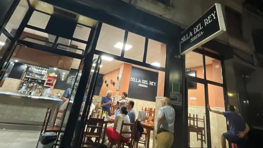 La Sidrería Silla del Rey baja la persiana tras 42 años de oviedismo y buena mesa