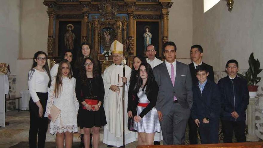 Confirmación de jóvenes de Moraleja de Sayago y Coreses con presencia del obispo