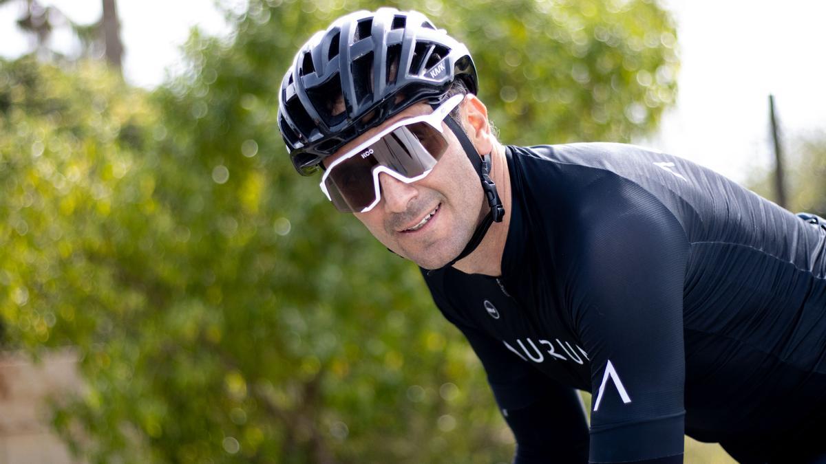 El exciclista italiano, Ivan Basso, ayer durante un rodaje por las carreteras de Mallorca.