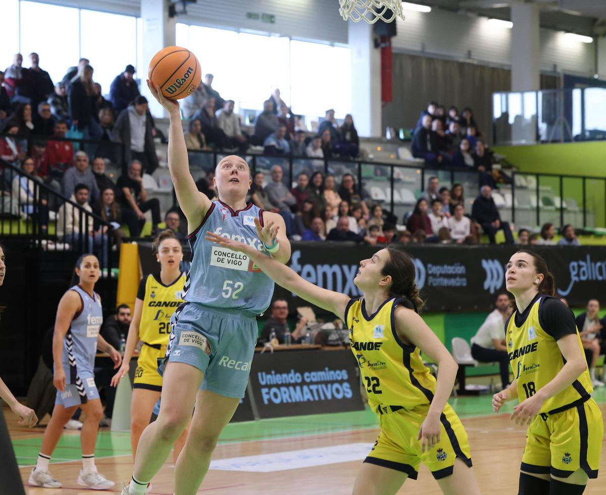 Kelliher trata de anotar durante el partido del pasado fin de semana.