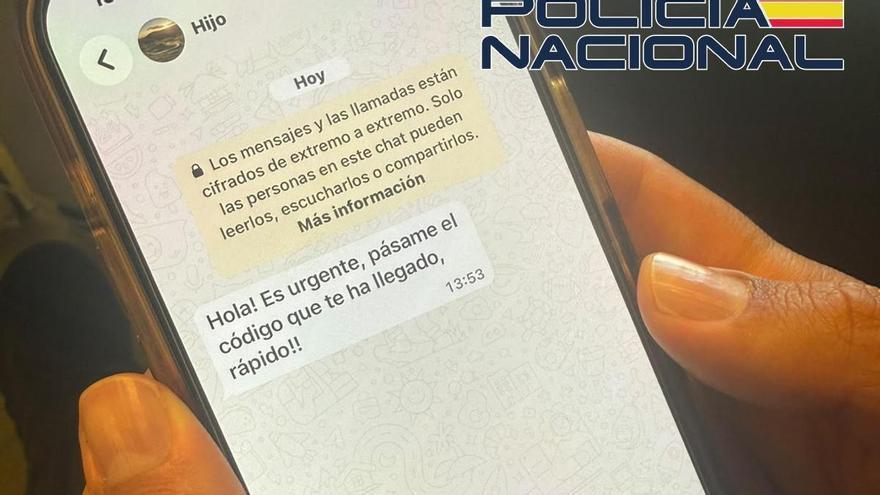 Una nueva ciberestafa circula por WhastApp: la policía alerta de que usurpan tu identidad para pedir dinero a contactos y familiares