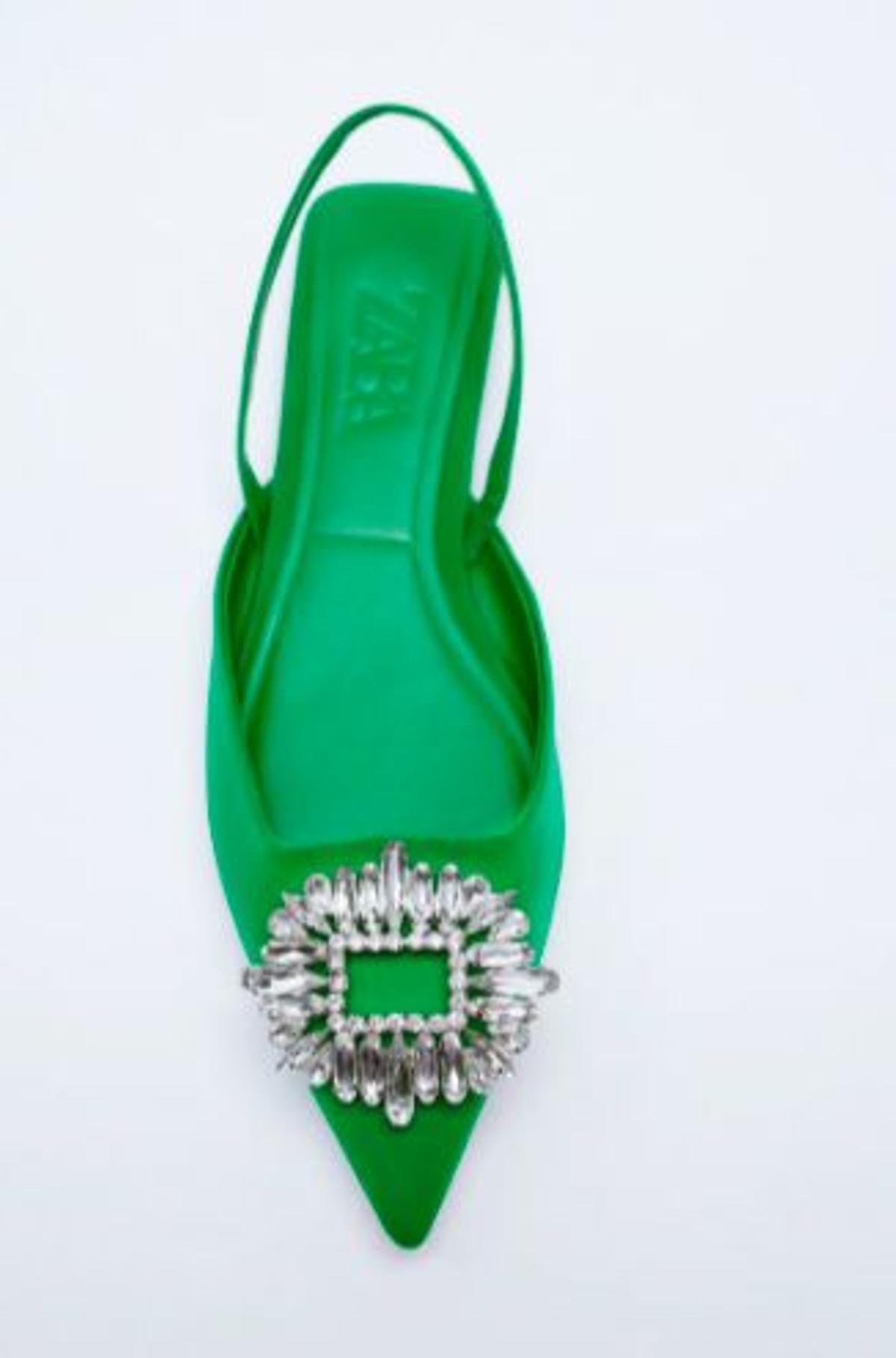 Mules joya en verde de Zara