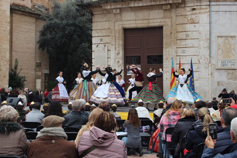 A lo largo de los próximos meses, y en sesiones de sábado y domingo, las comisiones podrán exhibir sus dotes para el baile en uno de los centros neurálgicos de la ciudad