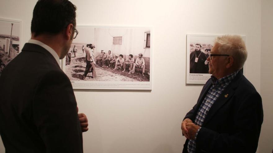 Imagen de varias fotografías de la muestra que se puede visitar en el Centro Unicaja de Cultura de Antequera.