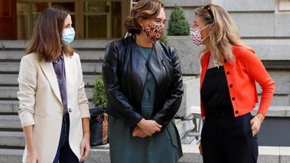 Ione Belarra, Ada Colau y Yolanda Díaz en el Congreso de los Diputados en octubre de 2021.