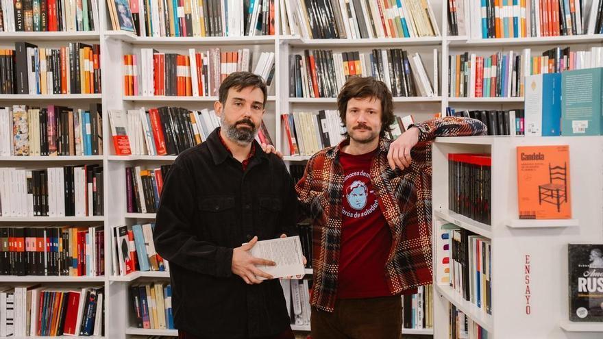 Los libreros de Tipos Infames hablan tras anunciar su cierre: "No es solo por la gentrificación, sino por el puto capitalismo"