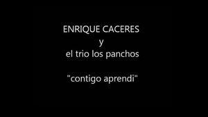 ’Contigo aprendí’, de Los Panchos, amb Enrique Cáceres.