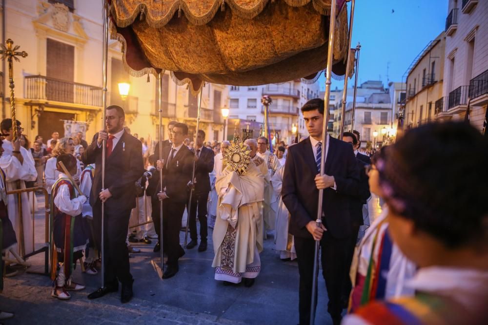 El obispo Jesús Murgui presidió la procesión