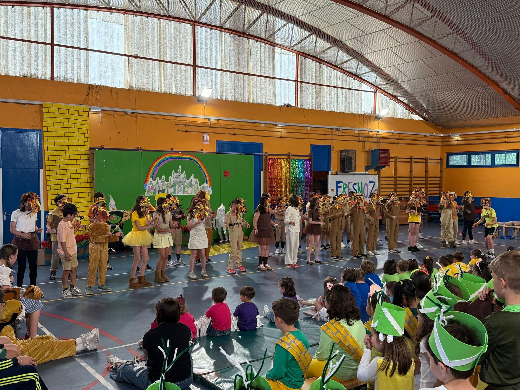 Así es "Fresnoz", la versión de los alumnos del Virgen del Fresno del mundo de Oz