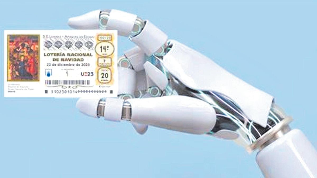 Una mano robotizada muestra la recreación de un billete del Sorteo de Navidad.
