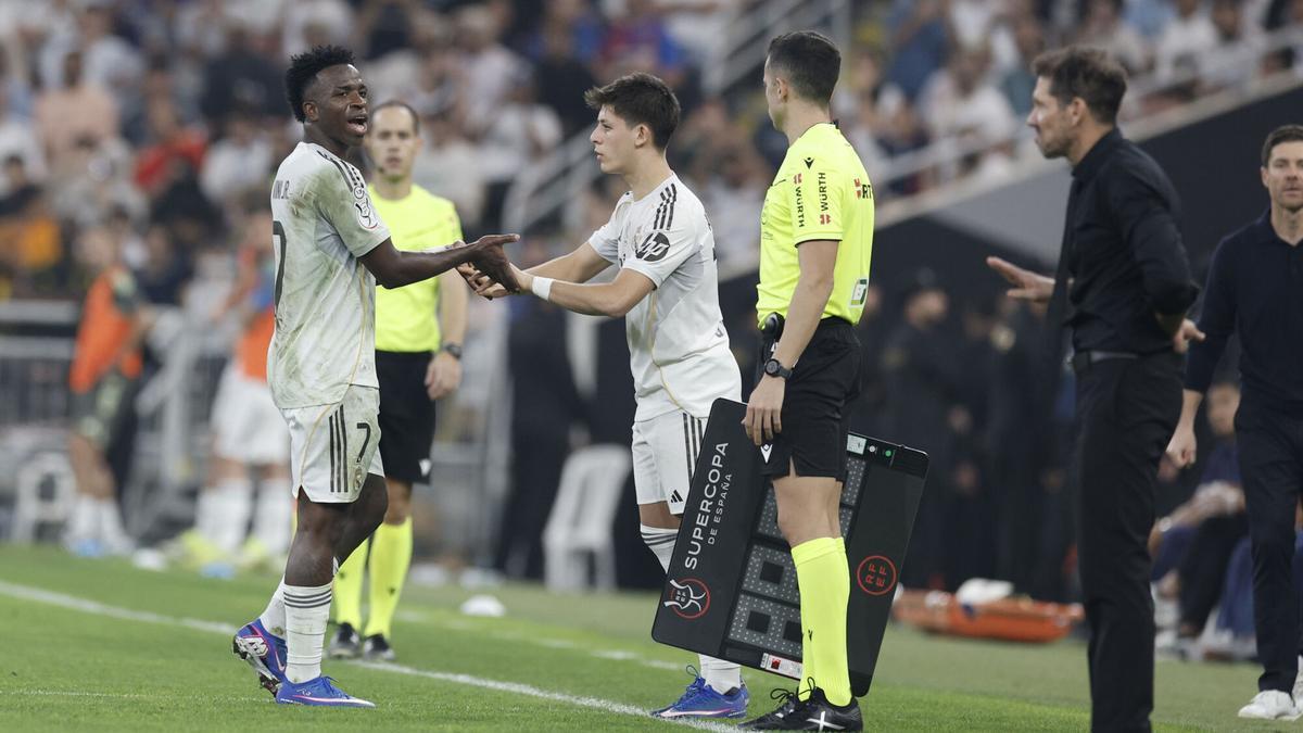 Simeone, sobre la polémica con Vinicius: "No me acuerdo, tengo una memoria complicada"