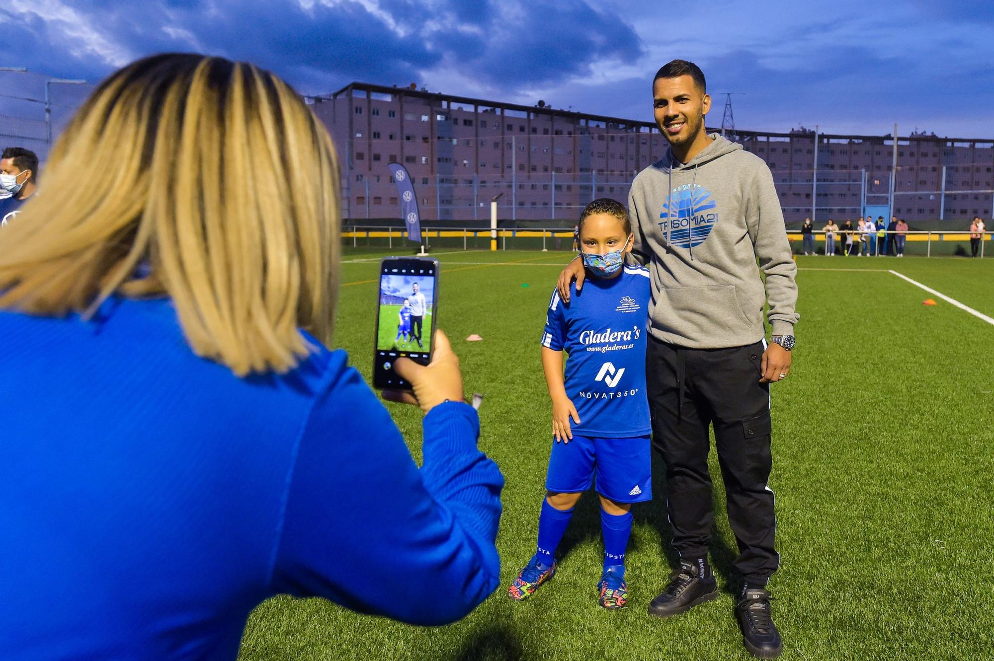 Jonathan Viera da una clase magistral a 50 jóvenes talentos