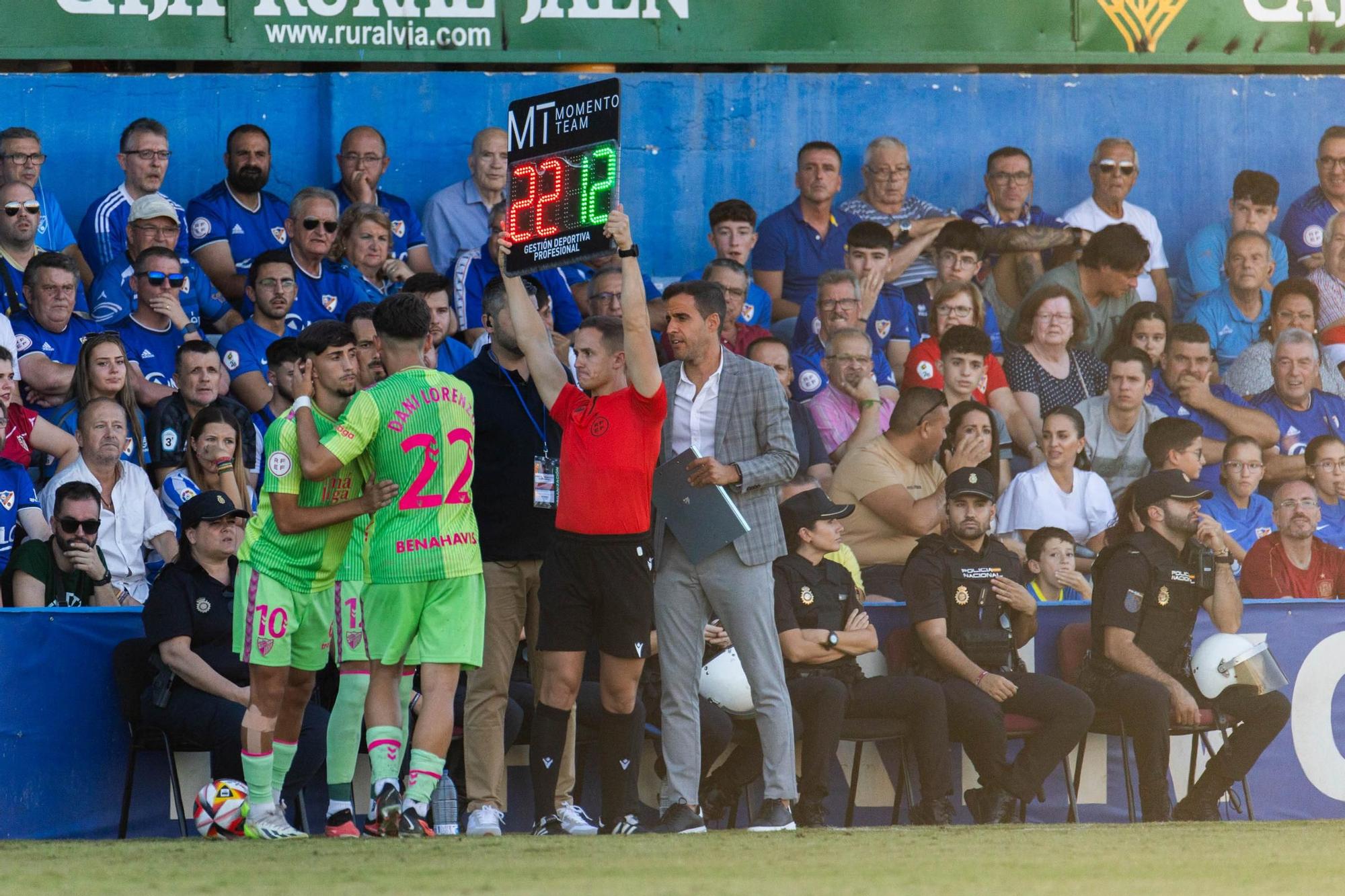 El Deportivo Linares - Málaga CF, en imágenes