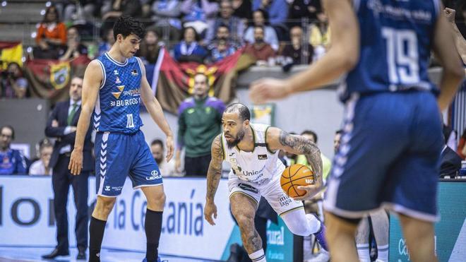 El Unicaja pierde 97-90 en Burgos y está fuera de la zona de play off por primera vez en la temporada