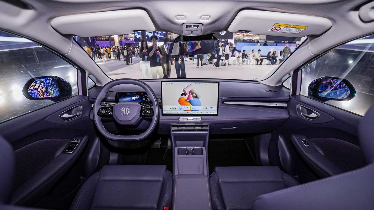 Interior de un vehículo MG en el pasado salón del automóvil de Pekín.