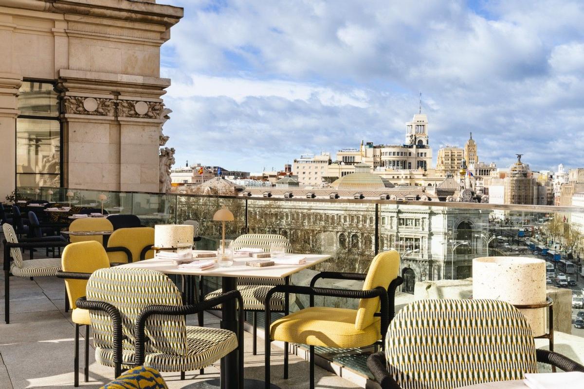 Terraza de Cornamusa, en el Palacio de Cibeles.