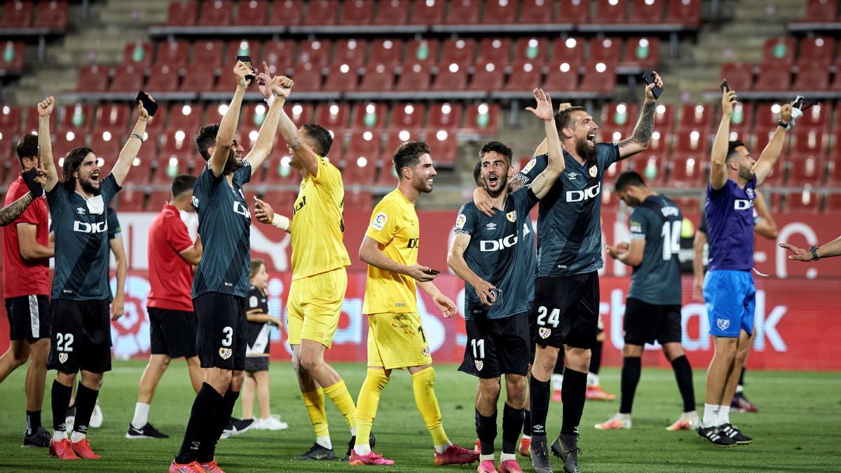 0-2. El Rayo remonta en Girona y regresa al cielo de Primera