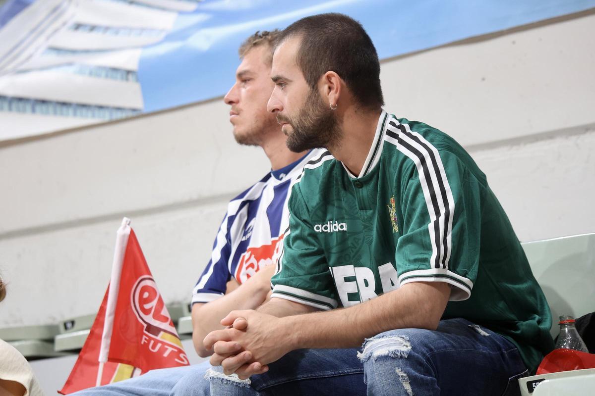 Las mejores imágenes del partido entre ElPozo y Valdepeñas