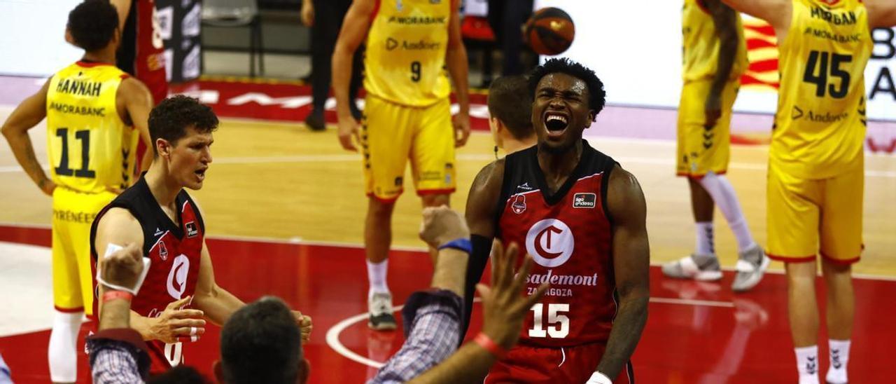 Mekowulu celebra una acción en el partido frente al Andorra.