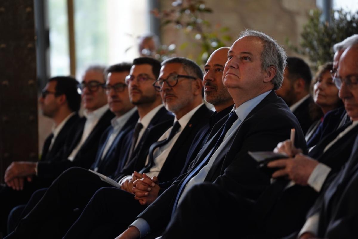 La Cambra de Manresa vesteix de gala la Fàbrica Nova en obres per celebrar els seus 120 anys La Cambra de Manresa vesteix de gala la Fàbrica Nova en obres per celebrar els seus 120 anys