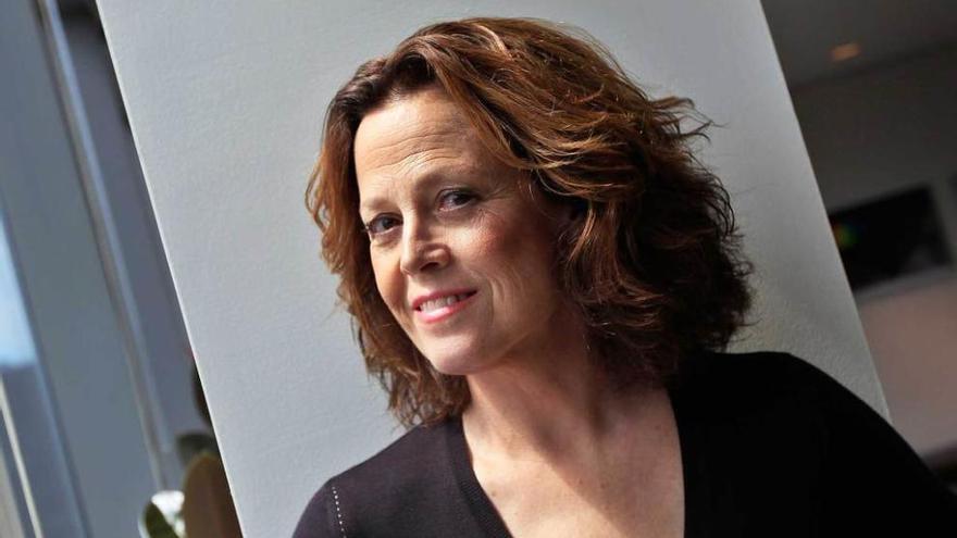 Sigourney Weaver.